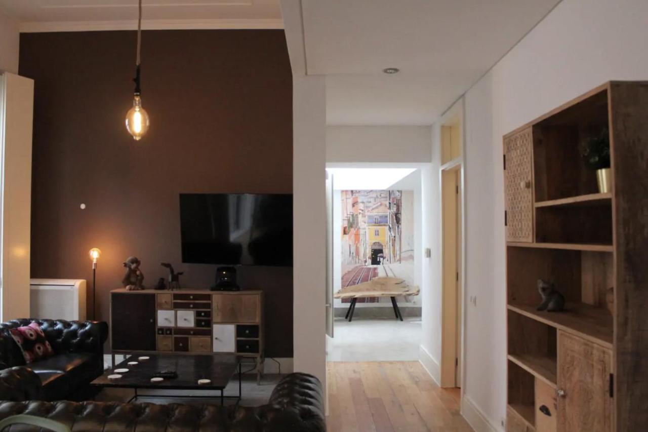 Beautiful 3-Story House In Chiado With A 40M² Private Terrace Apartment Lisboa Екстериор снимка