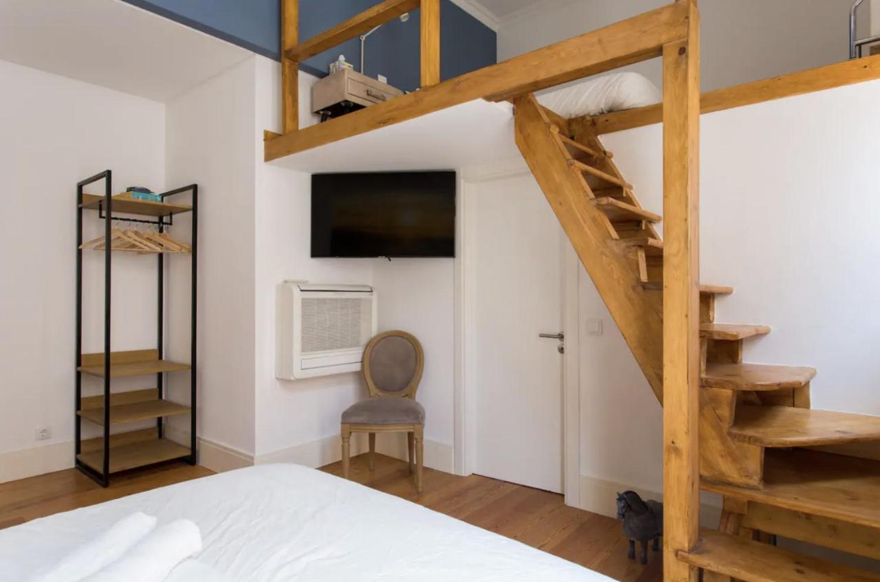 Beautiful 3-Story House In Chiado With A 40M² Private Terrace Apartment Lisboa Екстериор снимка