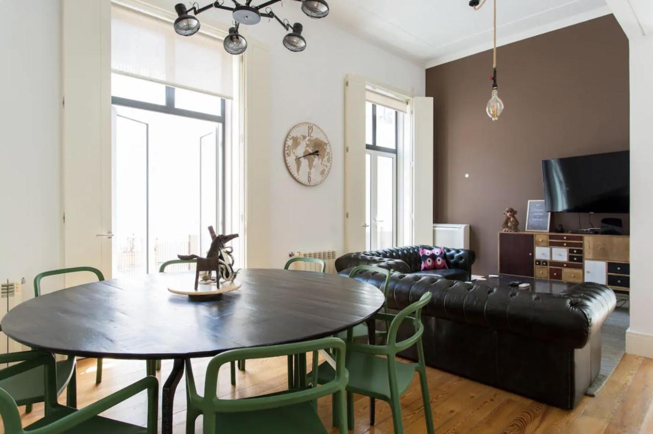 Beautiful 3-Story House In Chiado With A 40M² Private Terrace Apartment Lisboa Екстериор снимка