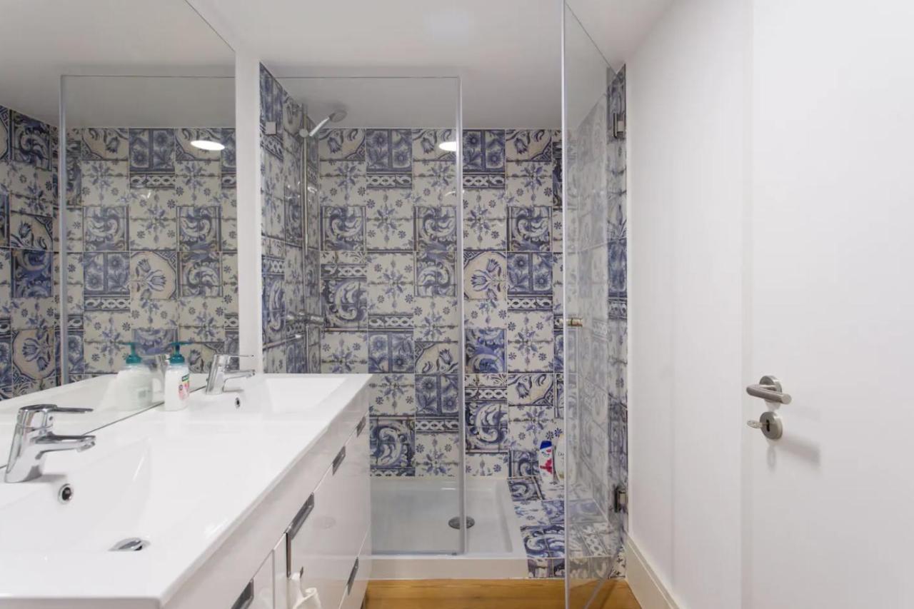Beautiful 3-Story House In Chiado With A 40M² Private Terrace Apartment Lisboa Екстериор снимка